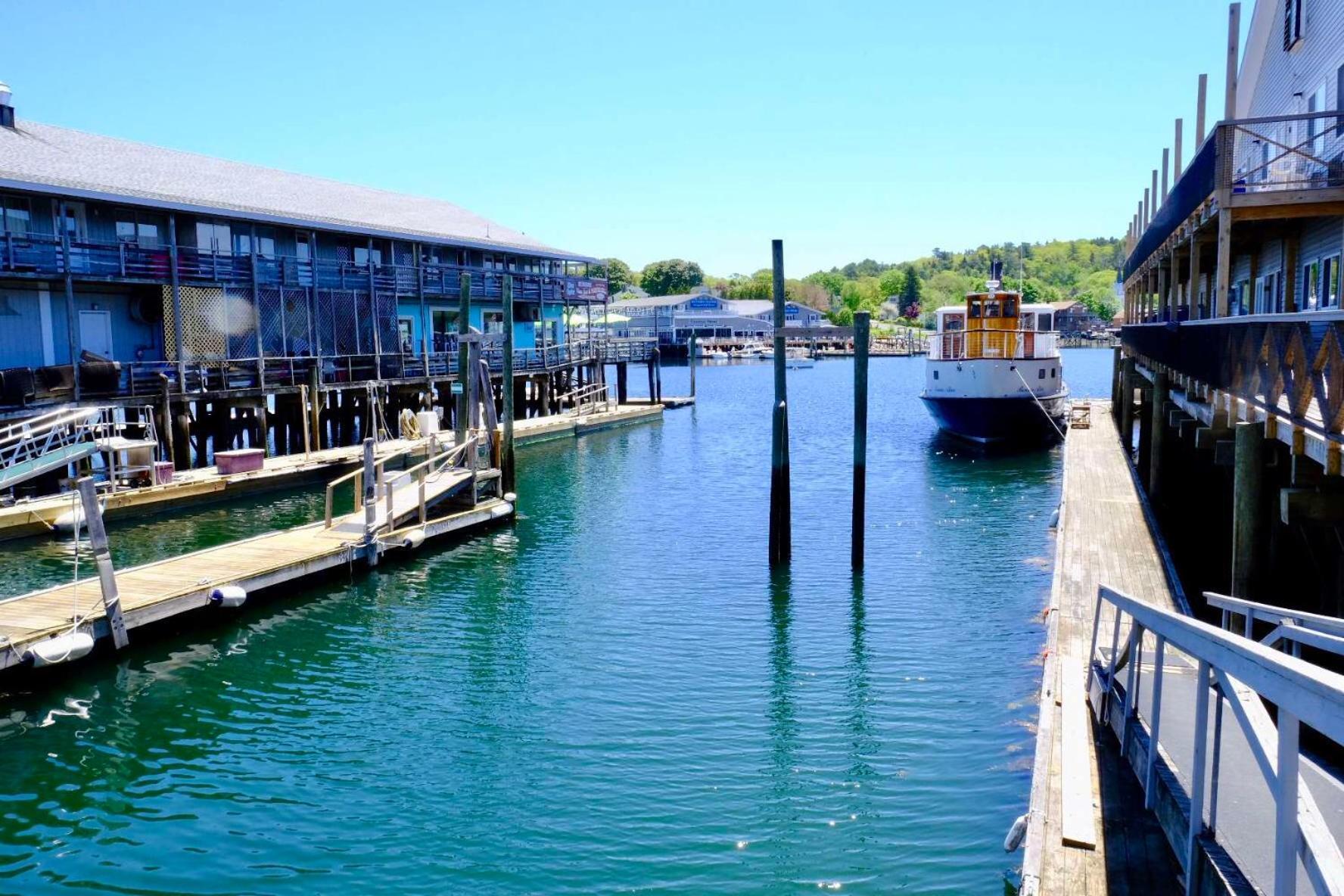 Fisherman'S Wharf Inn Boothbay Harbor Exterior photo