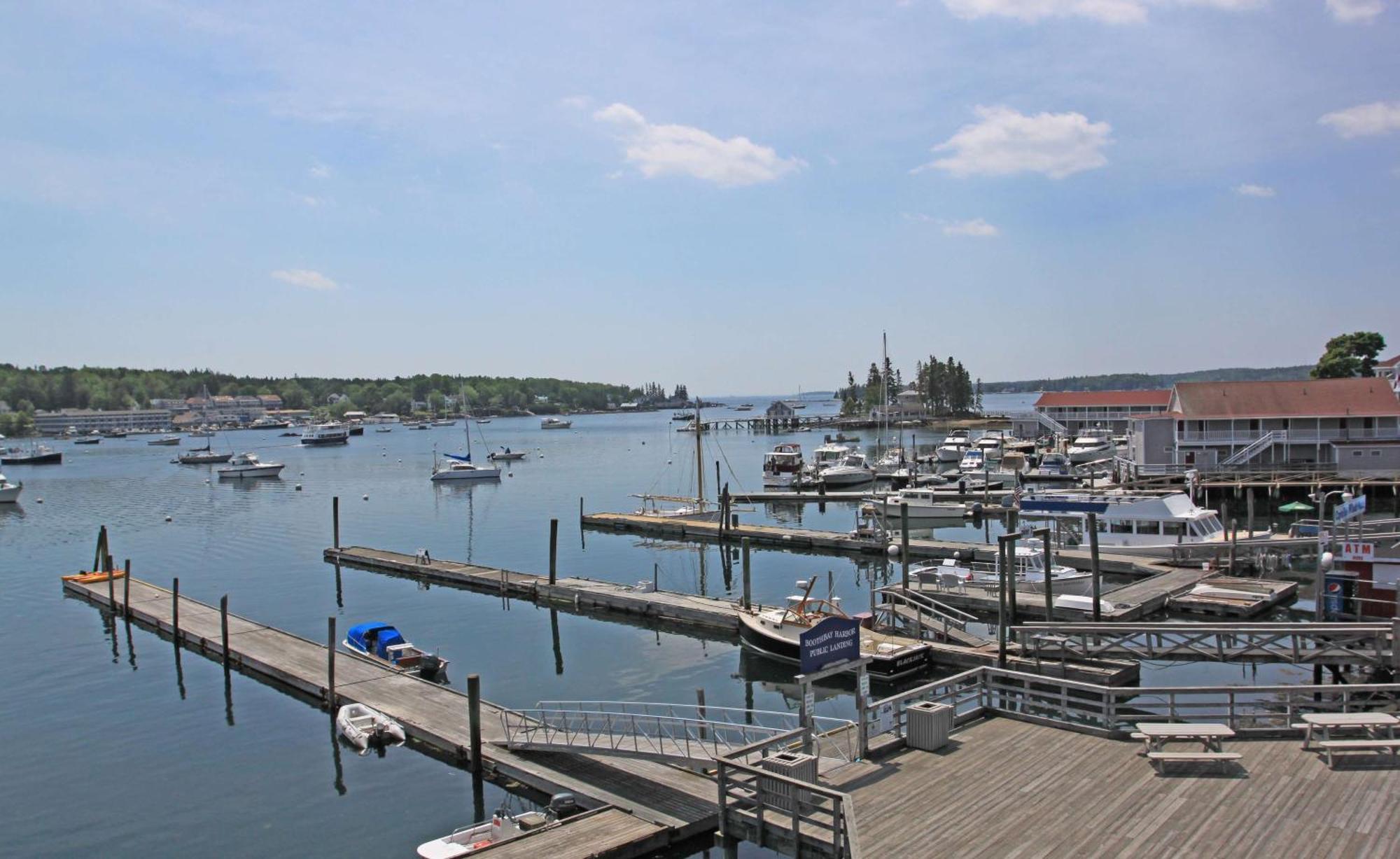 Fisherman'S Wharf Inn Boothbay Harbor Exterior photo