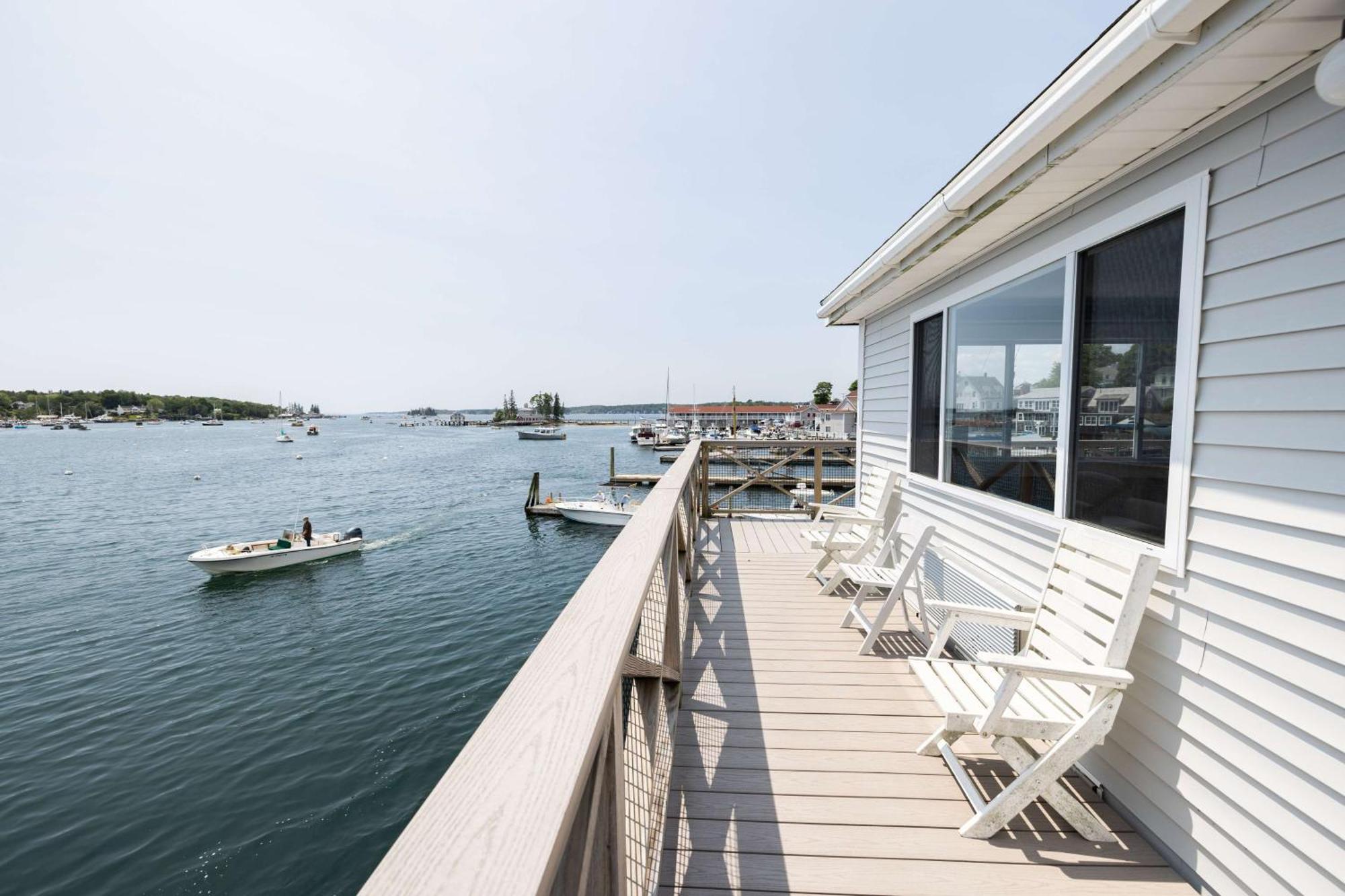 Fisherman'S Wharf Inn Boothbay Harbor Exterior photo